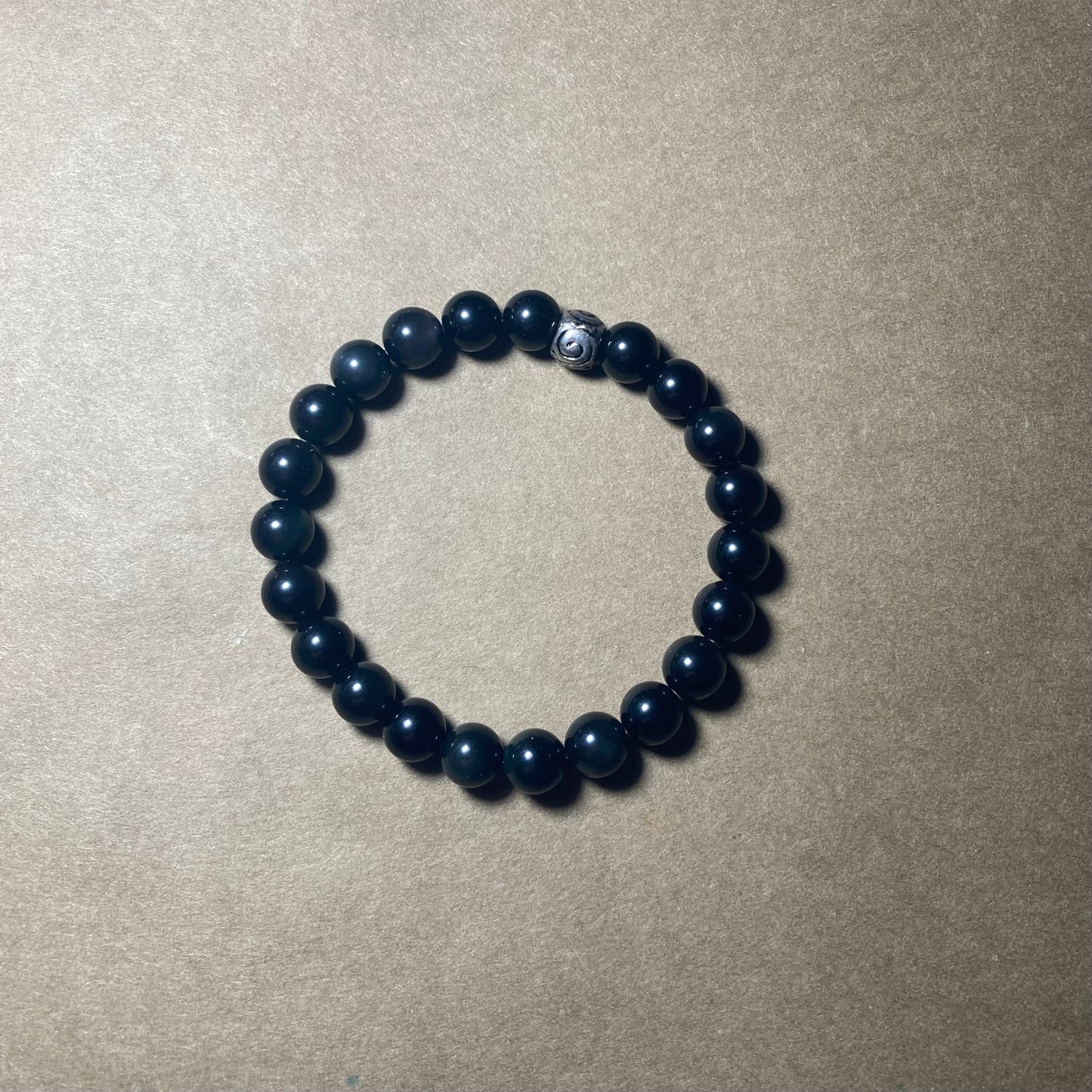 Bracelet Obsidienne Argentée.