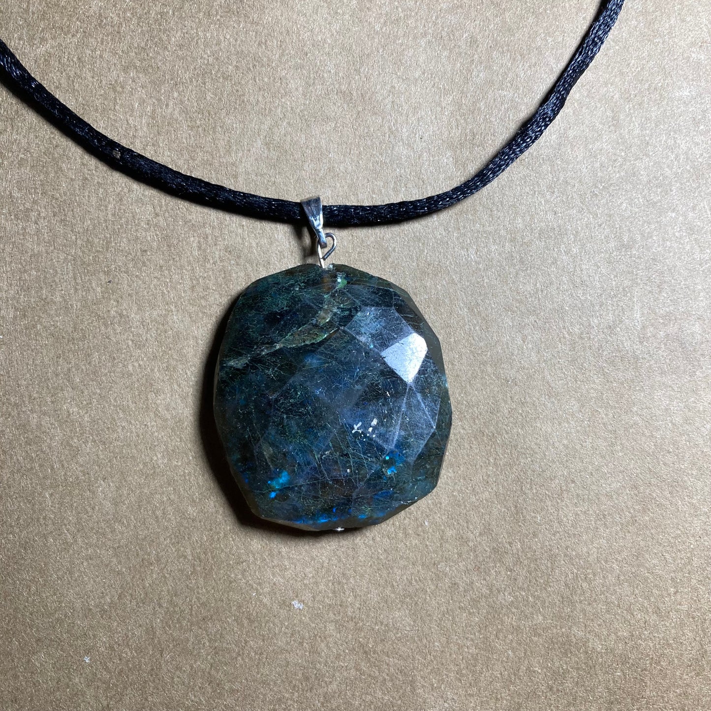 Collier Labradorite.