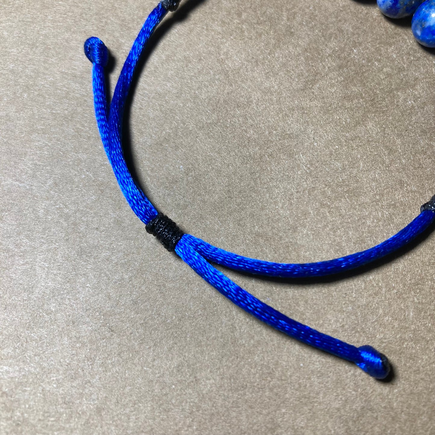 Bracelet Lapis-lazuli.