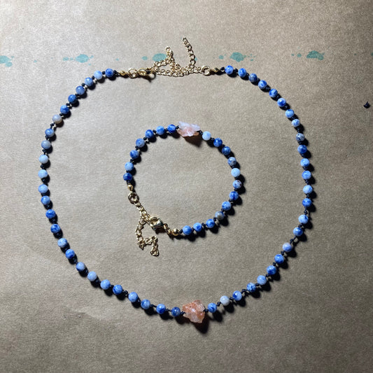 Ensemble Sodalite/Pierre de soleil (Collier+Bracelet).