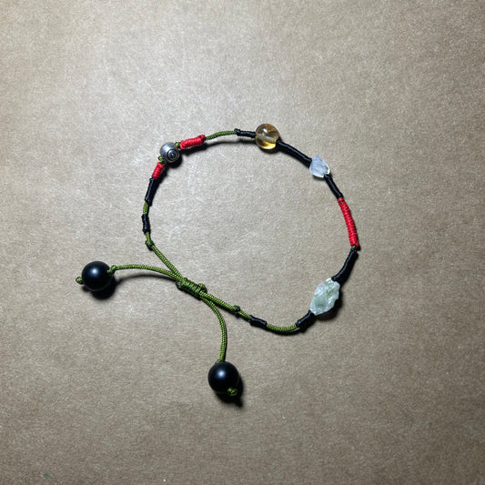 Bracelet En Pierres Naturelles
(Pièce Unique).