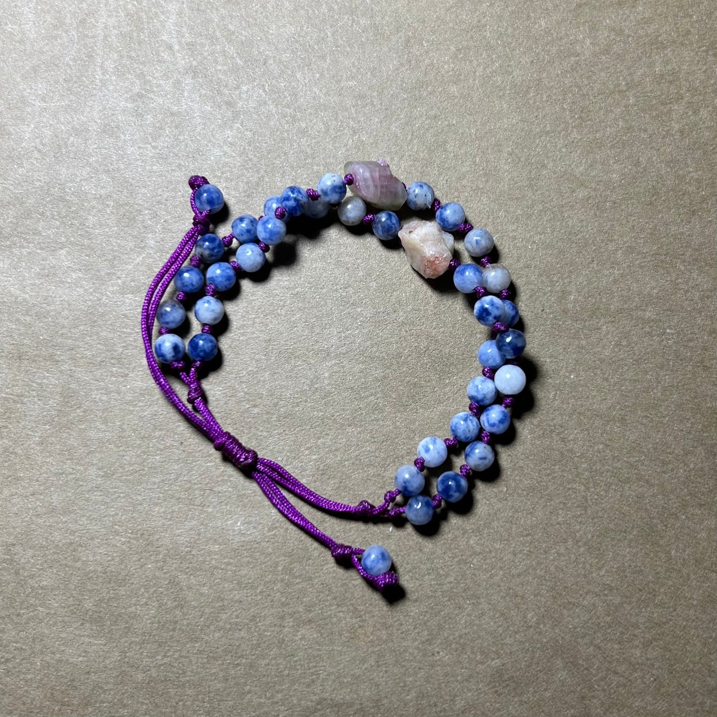 Bracelet Sodalite/Pierre de soleil/Tourmaline.